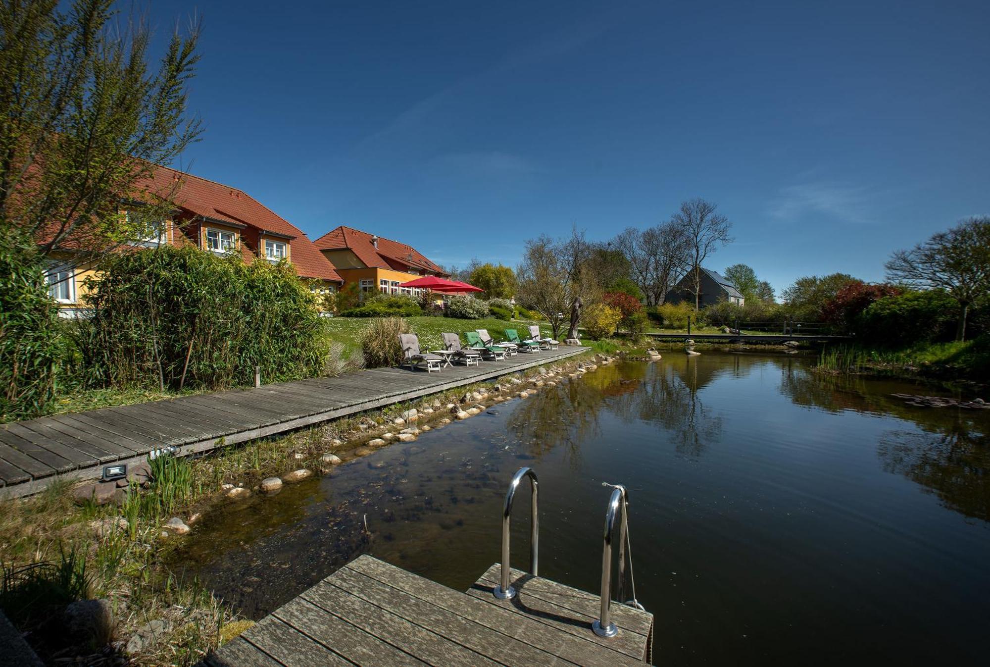 Hotel & Restaurant Zum Kap Arkona Putgarten Exterior photo