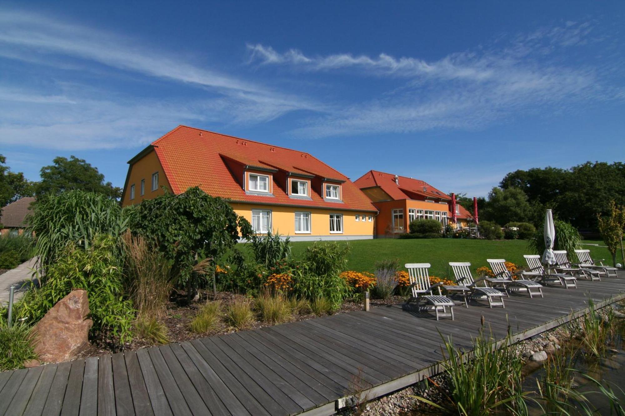 Hotel & Restaurant Zum Kap Arkona Putgarten Exterior photo